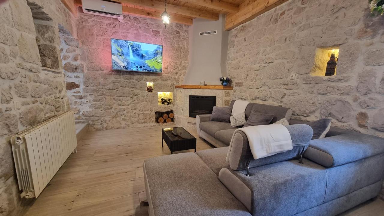 Villa Aga à Zagvozd Extérieur photo